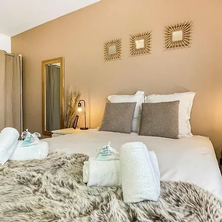 La Coloc Mugi: Upscale Shared Living With Private And Balcony Annemasse